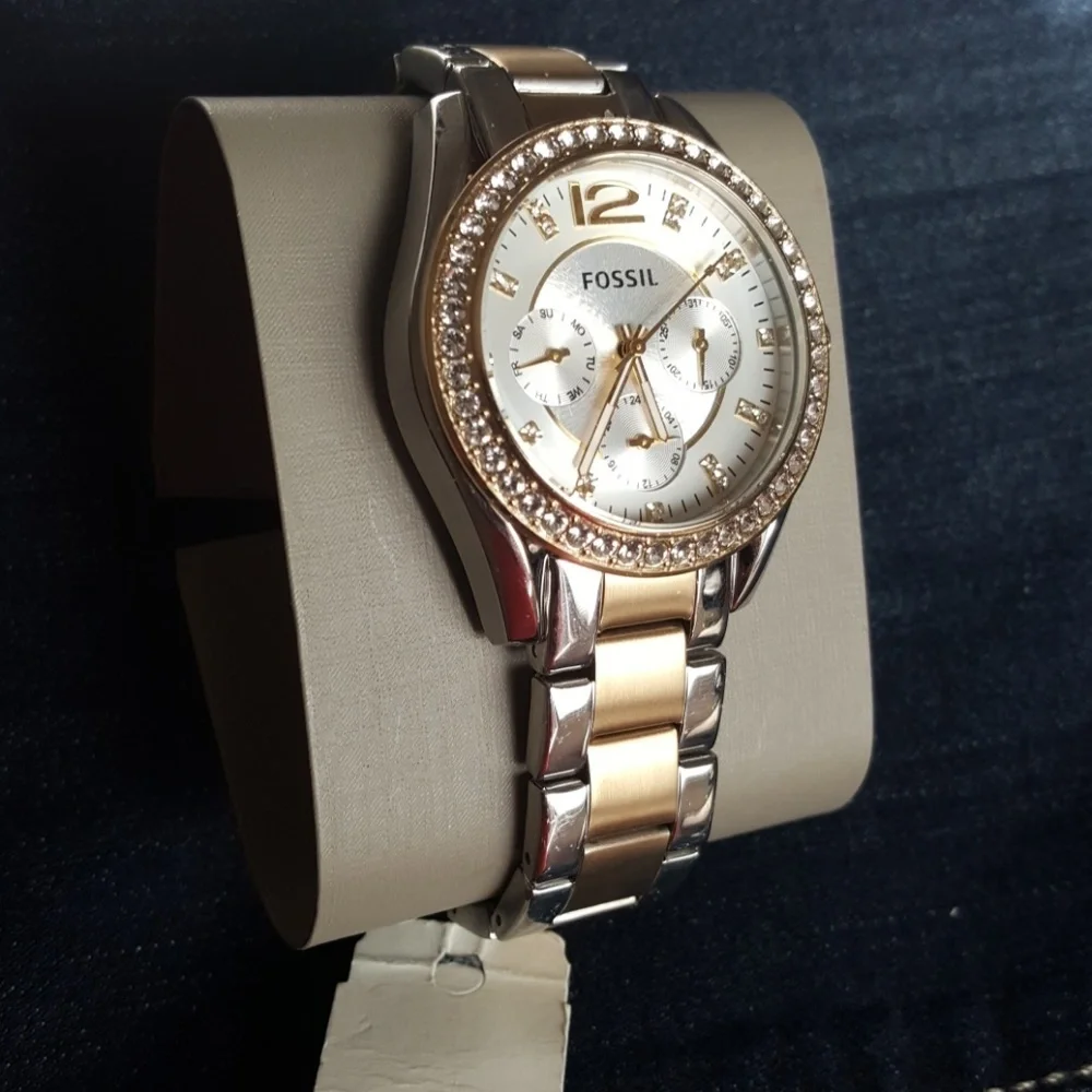 07:07  Fossil Stainless Steel Two Tone Bracelet Watch